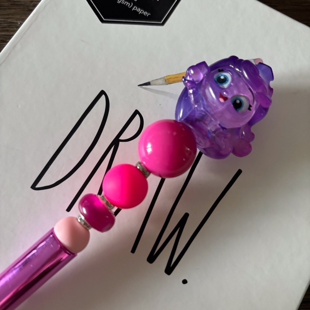 Disney Doorables: Sleeping Beauty: Princess Aurora handmade beaded pen
